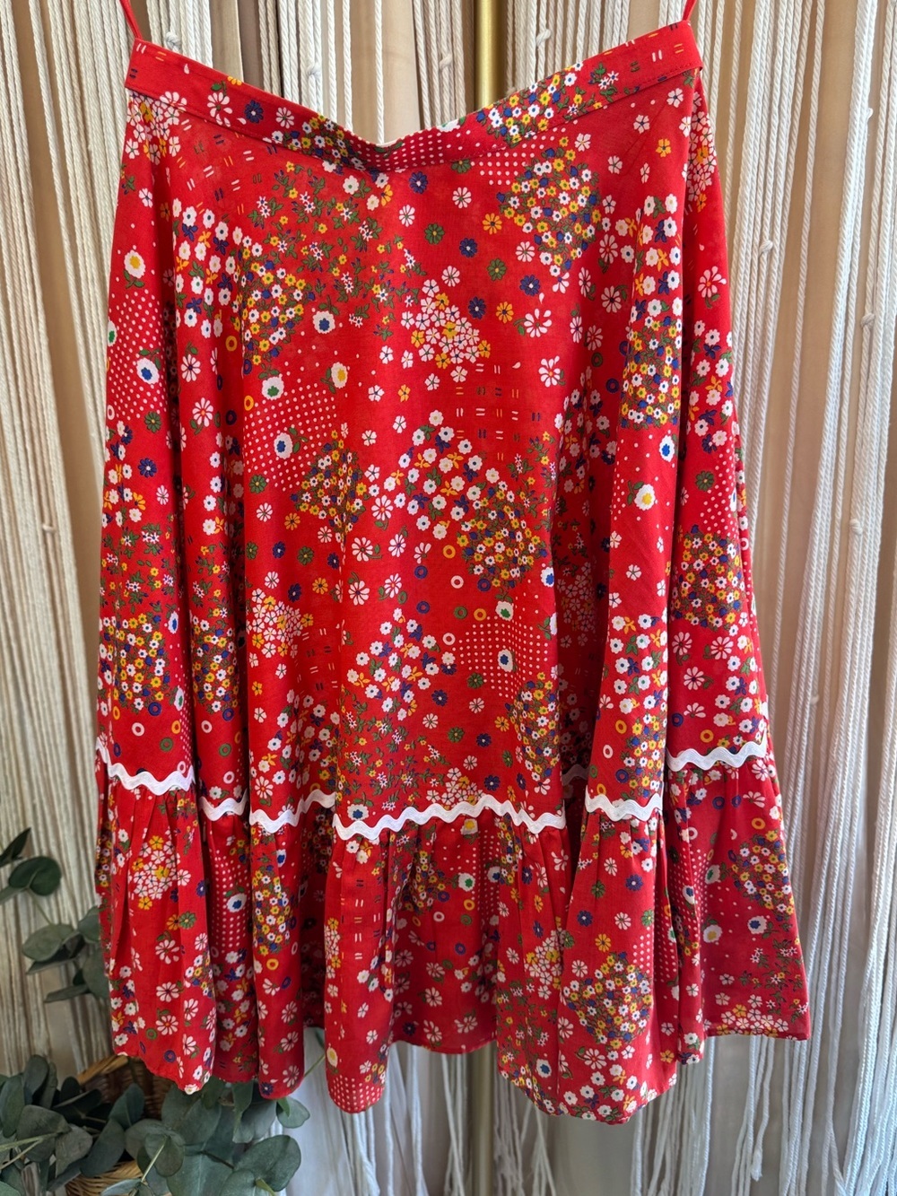 vintage 1970s western prairie boho square-dance skirt white rick-rack wavy trim